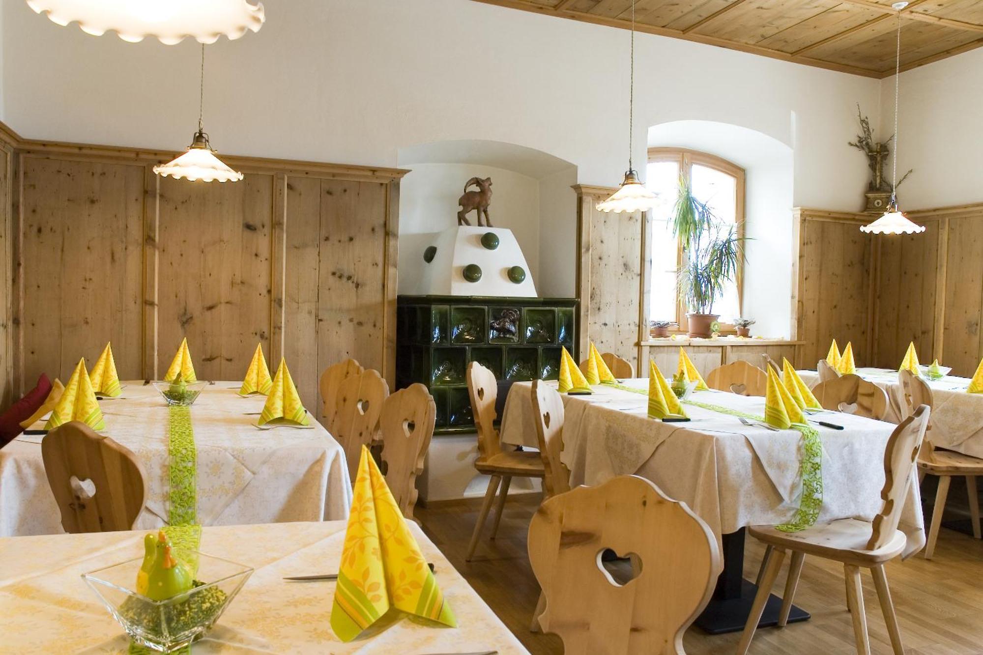 Hotel Loewenwirt Cermes Εξωτερικό φωτογραφία