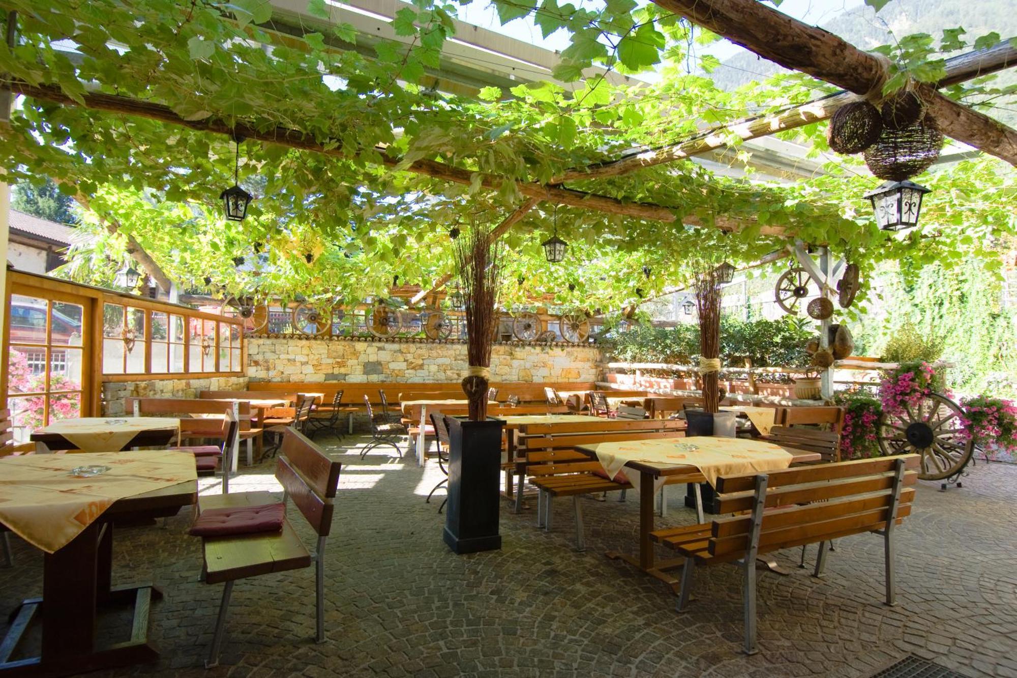 Hotel Loewenwirt Cermes Εξωτερικό φωτογραφία