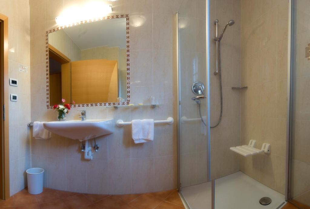 Hotel Loewenwirt Cermes Δωμάτιο φωτογραφία